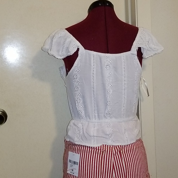 Top - Picture 2 of 2